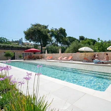 Makris Yialos Λάσση