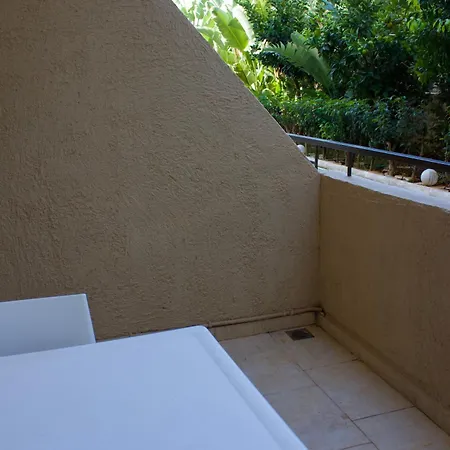 Makris Yialos Λάσση