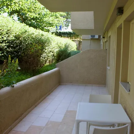 Makris Yialos Apartamento *