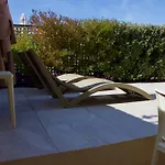 Makris Yialos Апартаменты