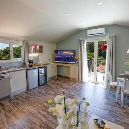 Apartment Makris Yialos