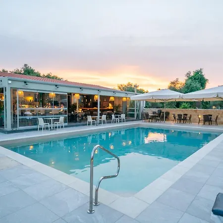 Makris Yialos Apartamento *