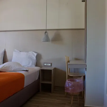 Apartment Makris Yialos *